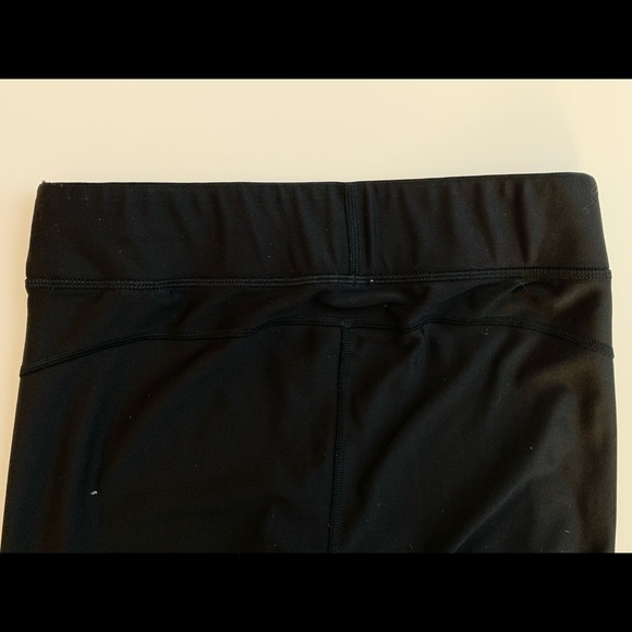 🔴 SOLD 🔴 under armour leggings - Picture 3 of 4